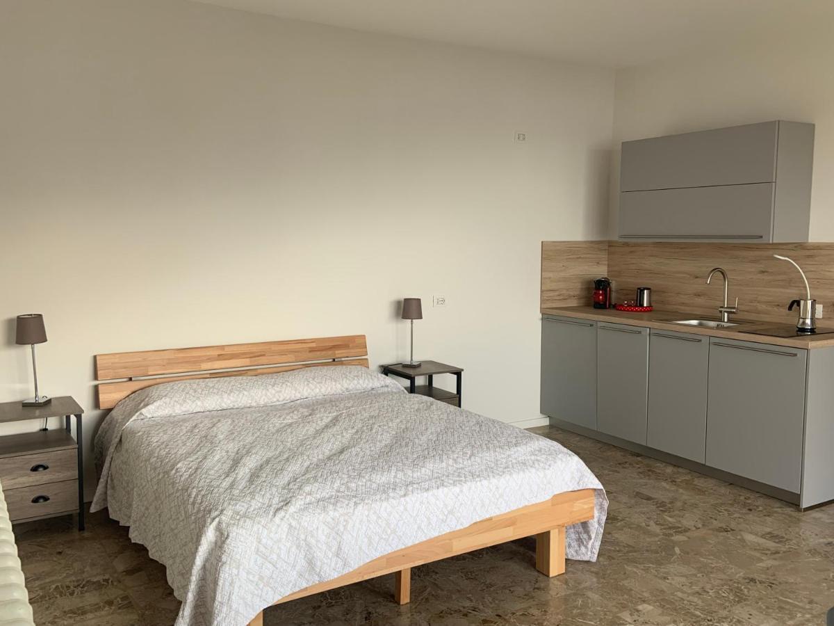 Casa Colmegna Mit Traumhaften See- Und Bergblick Luino Luaran gambar