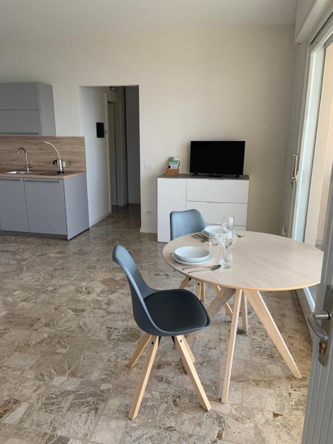 Casa Colmegna Mit Traumhaften See- Und Bergblick Luino Luaran gambar