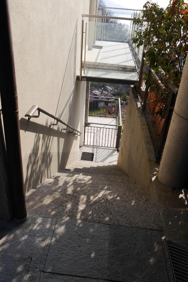 Casa Colmegna Mit Traumhaften See- Und Bergblick Luino Luaran gambar